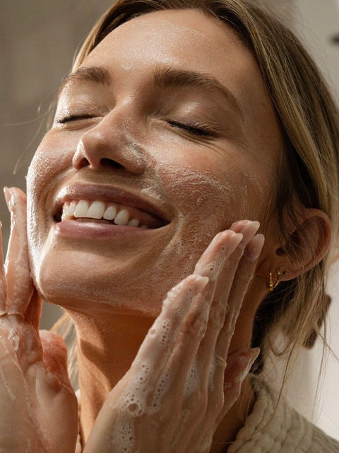 DAILY GENTLE FACE CLEANSER